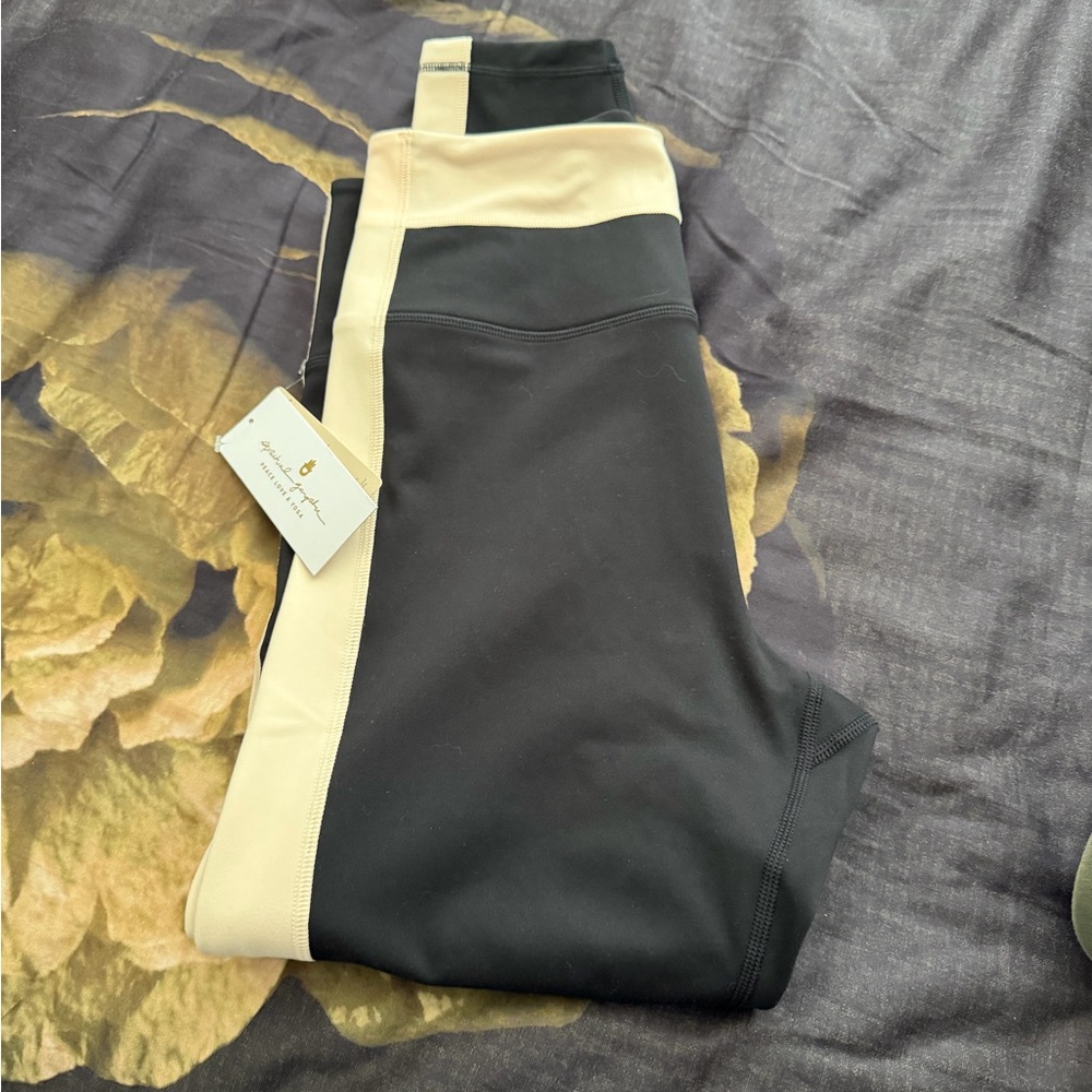 NEW Spiritual Gangster Black and Cream leggins